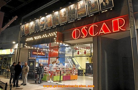 Los cines Aqua contraatacan: la guerra de precios continúa a 3,5 euros por película en sus salas